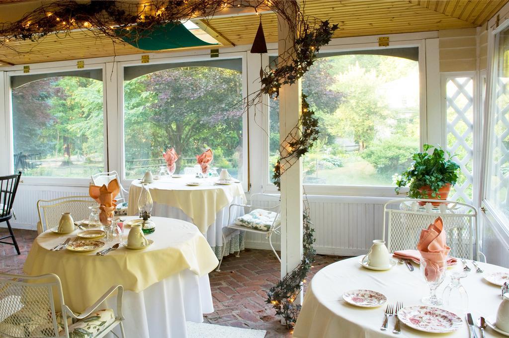 Stockbridge Country Inn (Adults Only) Exterior photo